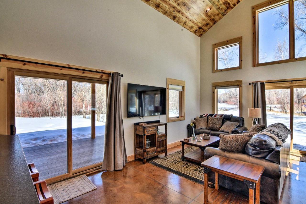 Riverfront Home With Bbq 2 Mi To Downtown Gunnison! Exterior photo