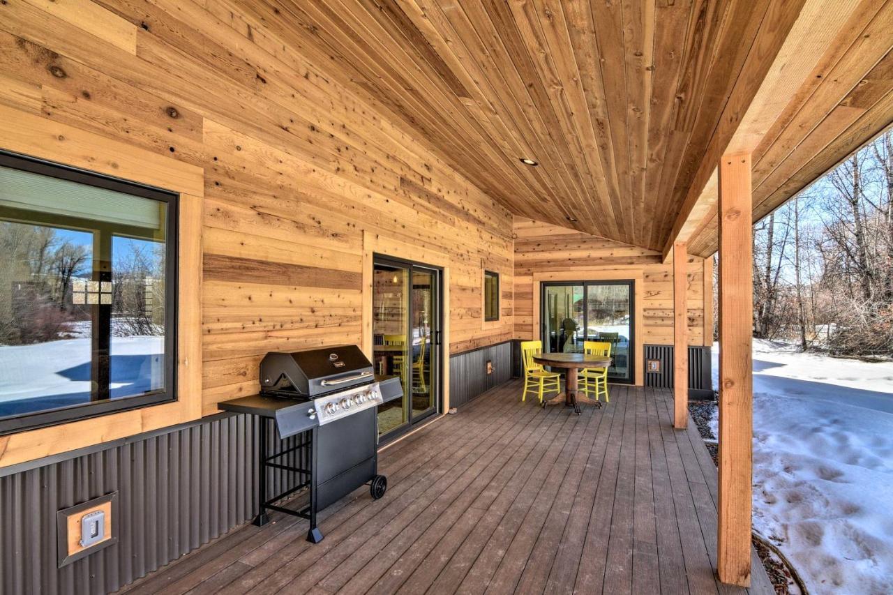 Riverfront Home With Bbq 2 Mi To Downtown Gunnison! Exterior photo